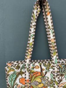 กระเป๋าโท้ทผ้าฝ้ายทำมือ สีพื้น ปิดซิป พกพาสะดวก สำหรับผู้หญิง ใช้ได้ทั้งไปเที่ยวทะเล ช้อปปิ้ง หรือเป็นของขวัญ - Product Image 2