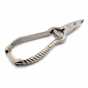 Coupe-ongles robuste en acier inoxydable avec mâchoires de coupe affûtées, double action, ressort cylindrique, joint en boîte et poignées texturées - Product Image 1