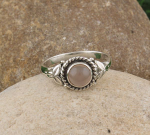Bague en argent sterling 925 avec quartz rose naturel, bague personnalisée avec pierre précieuse, bague classique pour femme, bijoux fins pour mariage et fiançailles, vente en gros - Product Image 3