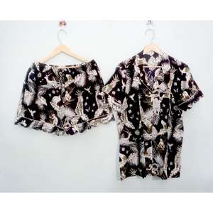 Conjunto de Pijama Corto 100% Algodón Puro, Elegante y Clásico, Estampado a Mano, con Bolsillos, Suave y Transpirable, Ideal para Vacaciones de Verano - Product Image 4