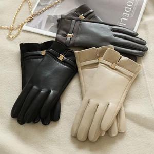 Guantes Unisex de Invierno de Gamuza y Cuero con Pantalla Táctil, Resistentes al Viento, Transpirables, para Motocicleta, Estilo Ejecutivo, Ligeramente Impermeables - Product Image 5