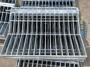 Grille de drainage en acier galvanisé pour caniveau |   Grille de bac de récupération robuste - Product Image 4