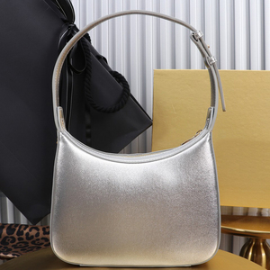 Bolsos de mano y carteras al por mayor de A+Factory para mujer, bolsos de charol para mujer, bolsos cruzados de hombro para mujer, bolsos de gimnasio para mujer - Product Image 1