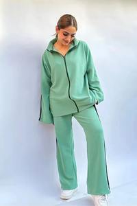 ชุดวอร์มผู้หญิงแบบใหม่ 2 ชิ้น เสื้อแขนยาวมีซิป ลายทาง กางเกงขายาวทรงหลวม ผ้าตาข่ายรัดเอว - Product Image 5