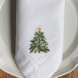 Serviette carrée en coton brodée à la main, moderne, durable, personnalisable, 18x18 pouces, pour usage en restaurant, XMC - Product Image 1