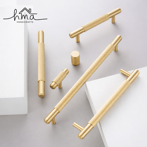 Tirador moderno de latón moleteado para gabinetes, tirador texturizado para cajones, tirador de lujo para muebles, herrajes para puertas de cocina, armarios y roperos. - Product Image 1