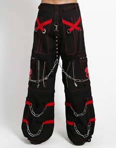 Pantalon cargo punk gothique personnalisé TASHU INTERNATIONAL pour hommes et femmes, imprimé crâne noir et rouge, coupe large, avec chaînes et sangles - Product Image 6