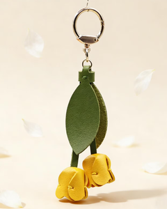 Porte-clés en cuir fait main en forme de tulipe, breloque de sac personnalisable avec nom, cadeau mignon pour l'école, cadeau d'amitié pour les mères - Product Image 2