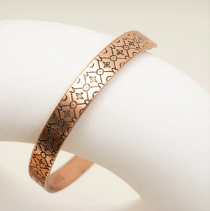 Bracelet magnétique en cuivre massif, design flamme incurvée, style tribal minimaliste, bijou en métal tendance, design exquis - Product Image 5