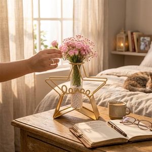 <b>Flower</b> Vase with Glass Tube Metal <b>Wire</b> Star Shaped for Home Decor Glass Vase Attractive <b>Flower</b> Vase Table Top Decor for Sell - Product Image 3