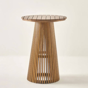 Silla de Jardín Artesanal que Combina Durabilidad en Exteriores con un Estilo Arquitectónico Atemporal - Product Image 3