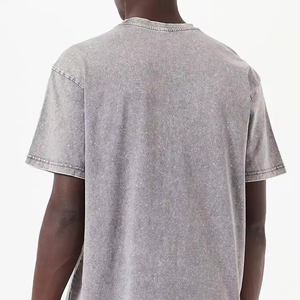 เสื้อยืดโอเวอร์ไซส์ทรงหลวมสไตล์วินเทจผ้าฝ้ายพรีเมียมคุณภาพสูงสำหรับผู้ชาย ล้างสีแบบแอซิดวอช สตรีทแวร์ลำลอง รับทำโลโก้ตามสั่ง OEM - Product Image 5