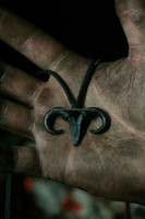 Le plus populaire forgé à la main Viking Troll croix pendentif unisexe peu de brillance torsadé médiéval bras anneau @ prix d'usine à bas prix en gros