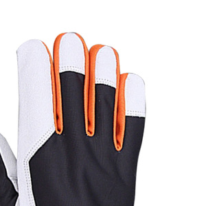 Gants d'assemblage de précision pour la manipulation soignée des pièces délicates lors des tâches d'atelier - Product Image 2