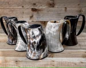 Jarra de Cuerno Vikinga Hecha a Mano, Taza de Cerveza de Cuerno de Buey Natural, Vajilla Rústica Medieval, Regalo para Hombres - Product Image 1