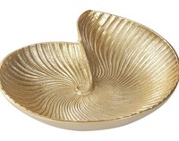 Plateau de service en aluminium poli en forme de feuille, couleur or, motif végétal, style minimaliste, support pour utilisation en fête, Nyxora Atelier