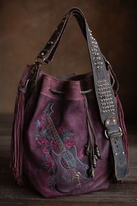 กระเป๋าโท้ทปักลายดอกไม้สวยงาม งานแฮนด์เมดประดับลูกปัด ดีไซน์ศิลปะสำหรับการช้อปปิ้งและการเดินทางในทุกวันอย่างมีสไตล์ - Product Image 3