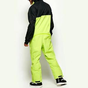 Traje de esquí de una pieza negro para invierno - Mono de snowboard impermeable, transpirable y aislado con capucha, cremallera, unisex, logotipo personalizado, bajo costo - Product Image 4