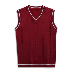 Pull classique pour homme, respirant, toucher doux, tricoté avec logo frontal, pour un style décontracté chic, idéal pour le quotidien et les superpositions saisonnières - Product Image 1