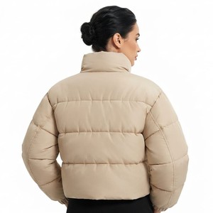 Chaqueta corta acolchada de moda para mujer, abrigo de invierno con cuello alto y cremallera completa, ropa de calle a la moda, color beige. - Product Image 6