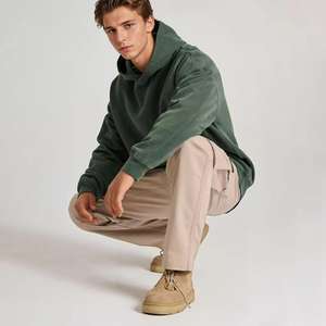 Sudadera con Capucha Personalizada para Hombre, Estilo Vintage, con Parches Bordados, Lavado Ácido, Corte Recortado - Product Image 2