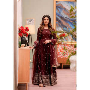 Vestido de noche de diseñador con trabajo de secuencia de bordado para fiestas con Dupatta incluido - Product Image 4