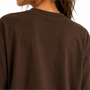 T-shirt d'été pour femme en tissu doux et lourd, orné de strass, col rond, manches courtes, coupe classique, respectueux de l'environnement - Product Image 5