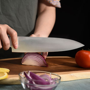 Couteau de cuisine haut de gamme, lame en acier inoxydable avec manche ergonomique pour la cuisine professionnelle et la préparation des aliments à domicile - Product Image 4