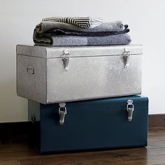 Coffret de 3 boîtes en fer de style européen Unicorn Handicrafts |   Grands/Moyens/Petits coffres de rangement décoratifs durables et écologiques pour - Product Image 4