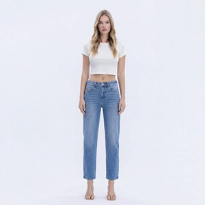 Jeans de mujer de cintura alta y pierna recta, estilo vintage, color azul medio, pantalones de mezclilla de buena calidad y cómodos para mujer. - Product Image 3