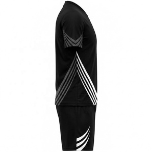 Conjunto de Camiseta de Fútbol Negra con Cuello en V para Hombre, con Diseño de Rayas Blancas, Manga Corta, Nombre del Equipo Personalizado, Logotipo Frontal Personalizado - Product Image 4