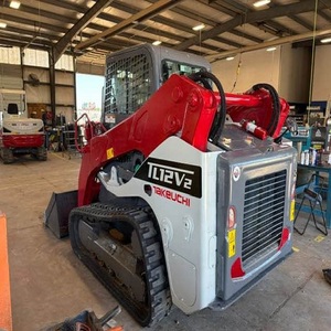 รถตักล้อยาง Takeuchi TL12V2 รุ่นทรงพลัง พร้อมดีไซน์ยกแนวตั้งเพื่อประสิทธิภาพการบรรทุกสูงสุด รถตักขนาดกะทัดรัด ลดราคาพิเศษ - Product Image 1