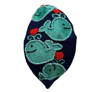 Diadema con cuentas bordadas de ballena azul marino, diadema hecha a mano bonita, regalo acolchado personalizado para niñas, accesorio para el cabello, ropa de fiesta a la moda - Product Image 2