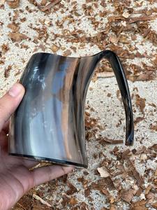 Taza de cuerno de búfalo ecológica hecha a mano, Copa vikinga pulida grande | Decoración rústica moderna para el hogar, Bar o restaurante - Product Image 4
