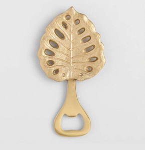 Abridor de botellas de metal dorado que agrega estilo, funcionalidad y comodidad a la cocina, al bar o a entornos exteriores. - Product Image 1