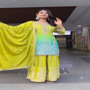 Conjunto Kurti Plazo de Seda Chinnon Pura VASTRA COTTAGE con Mangas Completamente Bordadas y Dupatta de Seda Chinnon Bordada Completamente Cosida - Product Image 1