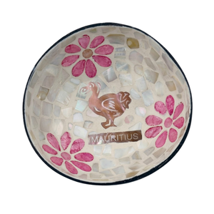 Vente en gros de bols en coquille de noix de coco gravés au design moderne, durables, uniques, artisanaux, polis, écologiques, de haute qualité - Product Image 1