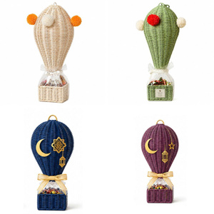 Ideal para dulces, chocolates, dátiles y delicias gourmet. Encantadora caja decorativa de ratán con forma de globo para el Ramadán, Gergean, Garangao. - Product Image 2