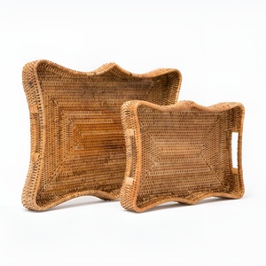 Plateau de service pour collations et desserts, en rotin festonné, tressé, organisateur, étagère de table, accent décoratif - Product Image 1