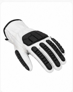 Guantes de Trabajo Resistentes a Cortes MUBASHAR PRO GRIP INTERNATIONAL EN388/ANSI Nivel 4 con Recubrimiento de Nitrilo en la Palma, Transpirables y Cómodos - Product Image 2
