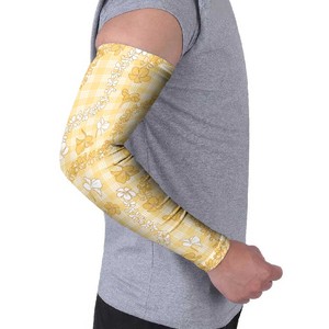 Manchon de compression unisexe à manches longues en soie glacée jaune UPF50+ avec impression par sublimation, toutes saisons, Splendid Apparel - Product Image 3