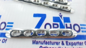 แผ่นยึดแบบตรงคุณภาพสูง SS 316L ขนาด 2.7 มม. 4 ถึง 12 รู และสกรู LCP ขนาด 2.7 มม. (66 ชิ้น) SS 316L ORTHO ZE-00021 - Product Image 6