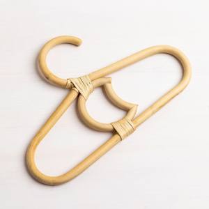 Cintres en rotin fabriqués à la main pour ceinture châle écharpe suspendu haut naturel vente cintre moderne - Product Image 2