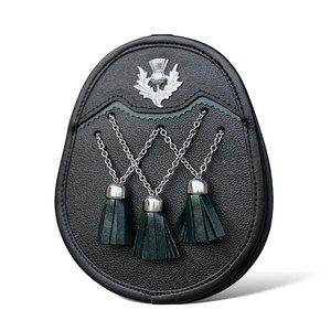 Sporran de Cuero Vegano Negro Personalizado para Hombre con Insignia de Cardo Escocés, 3 Borlas y Correa de Cadena, Venta al por Mayor - Product Image 1