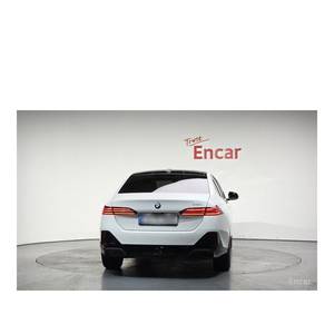 BMW Série 5 520i M Sport 2023, 7 706 km, boîte automatique, sièges en cuir, conduite à gauche, caméra de recul - Product Image 4