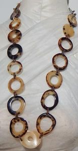 Collar de Cuerno Natural Pulido, Ecológico, Estilo Animal, con Eslabones Entrelazados, Joyería de Moda de Cuerno de Búfalo, Diseño Artesanal Moderno - Product Image 3