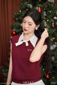 Blouse en laine tricotée décontractée bordeaux pour femme, col contrastant détachable, manches courtes, pull automne-hiver, conception personnalisée ODM OEM LEON - Product Image 3