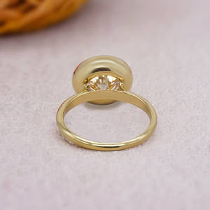 2.12 CT rond brillant coupe Moissanite Simple bague de fiançailles en or jaune massif 14K à la mode lunette réglage cadeau d'anniversaire - Product Image 4