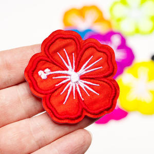 Modern <b>Applique</b> Fabric Badge professional embroidered badge patches custom logo washable durable fabric <b>applique</b> clothing access - Product Image 3