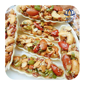 Galleta de Nueces Mixtas Dulces Blue Lotus 2025 de Alta Calidad, Perfecta para la Hora del Té y el Café - Product Image 1